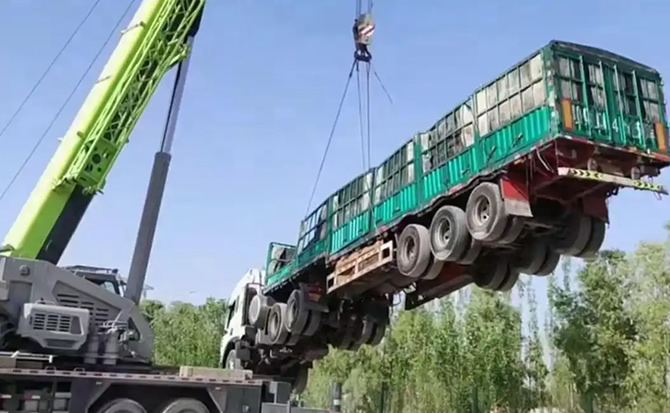 隆化道路脱困救援案例